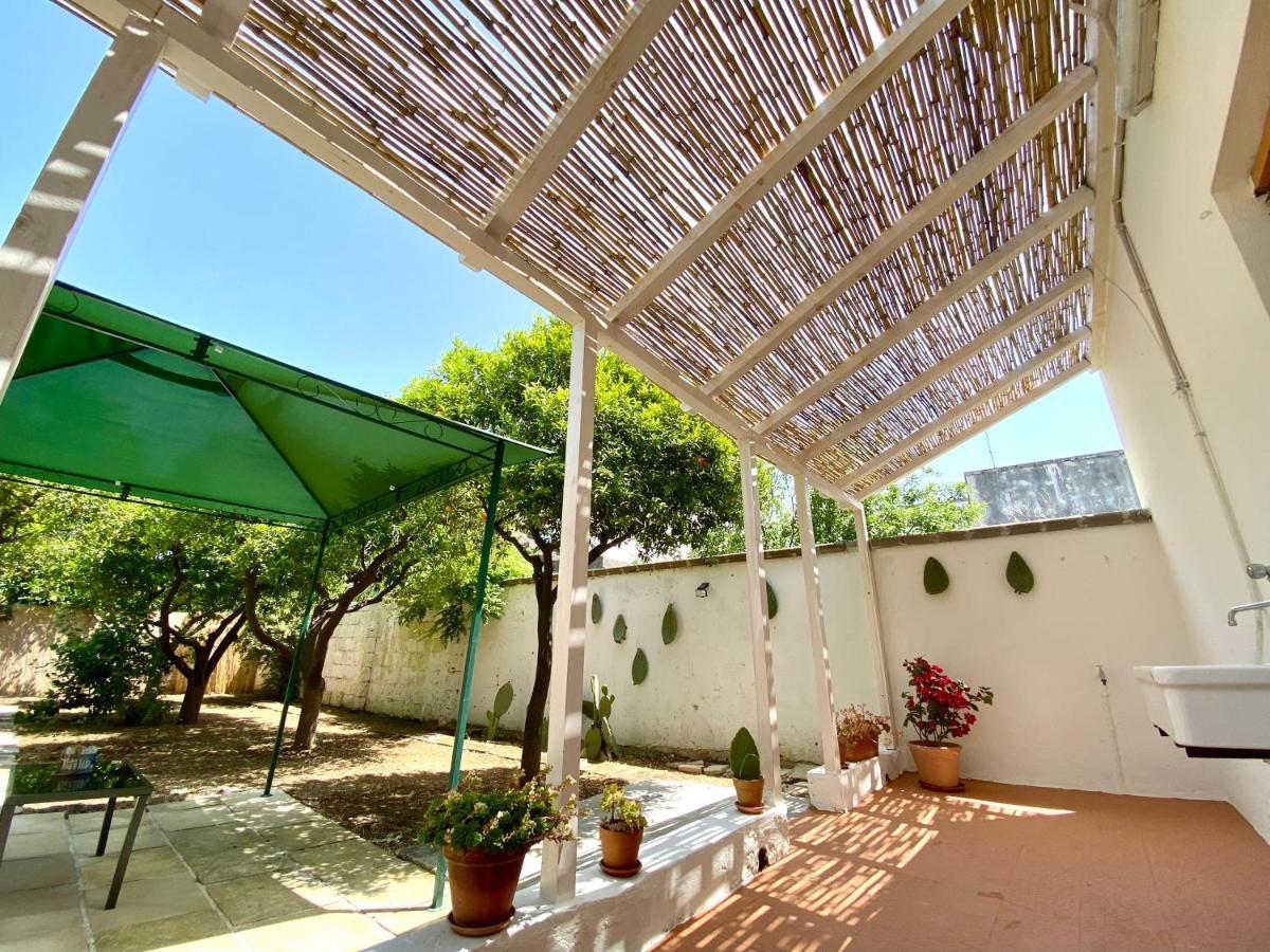 La Casa Di Nina Apartment Surano Luaran gambar