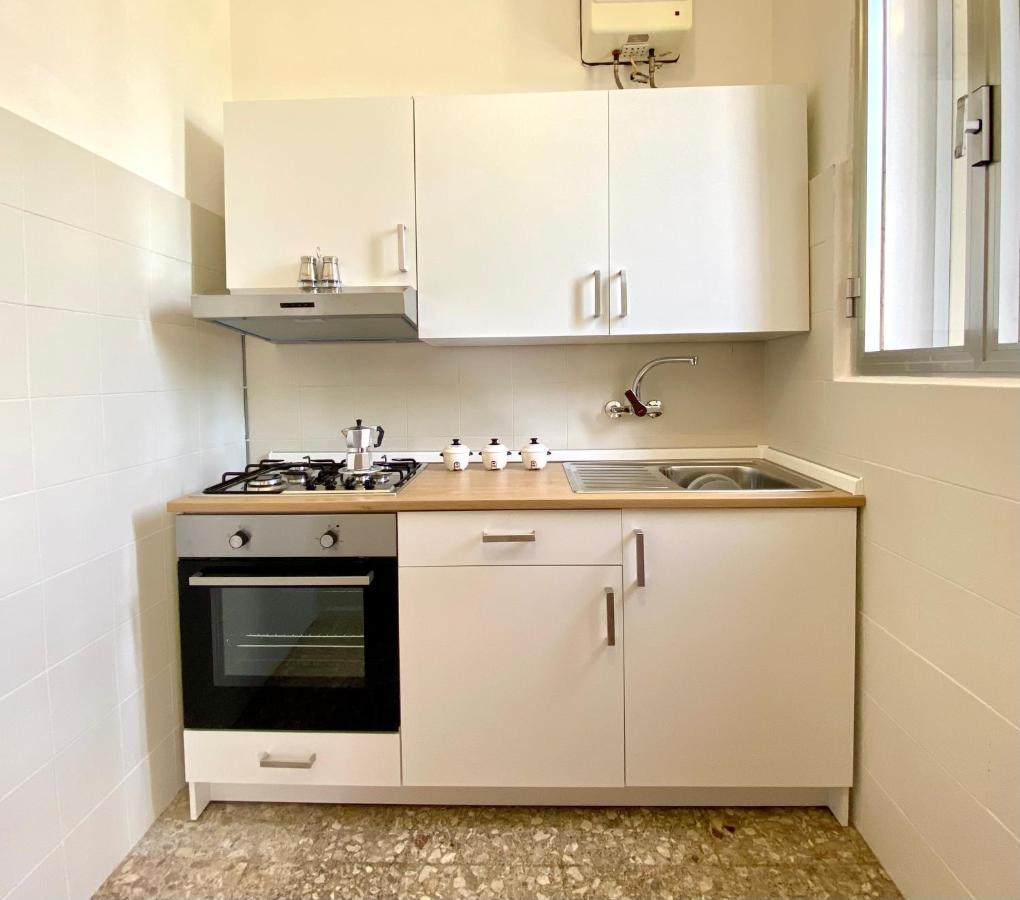 La Casa Di Nina Apartment Surano Luaran gambar