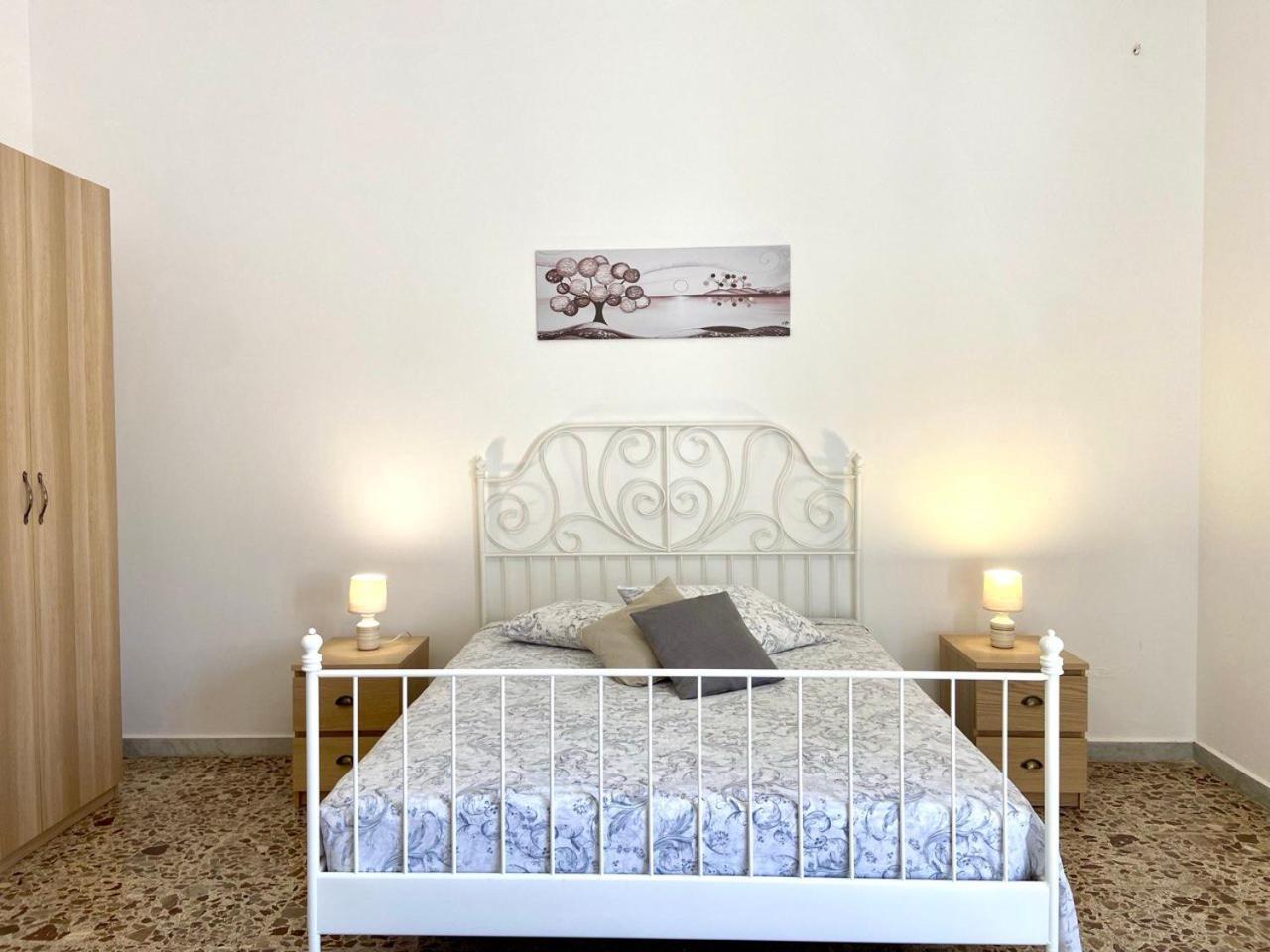 La Casa Di Nina Apartment Surano Luaran gambar