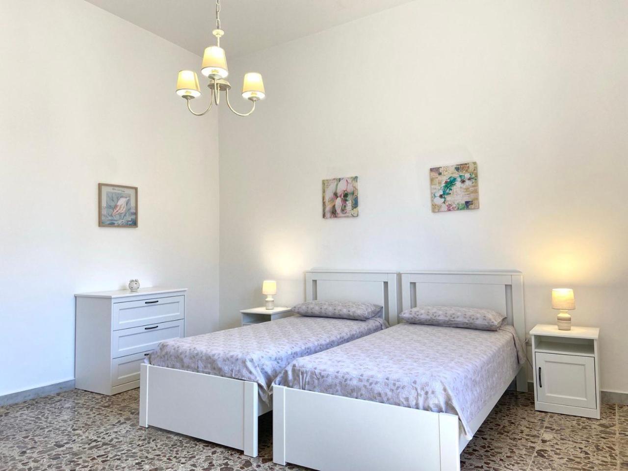 La Casa Di Nina Apartment Surano Luaran gambar
