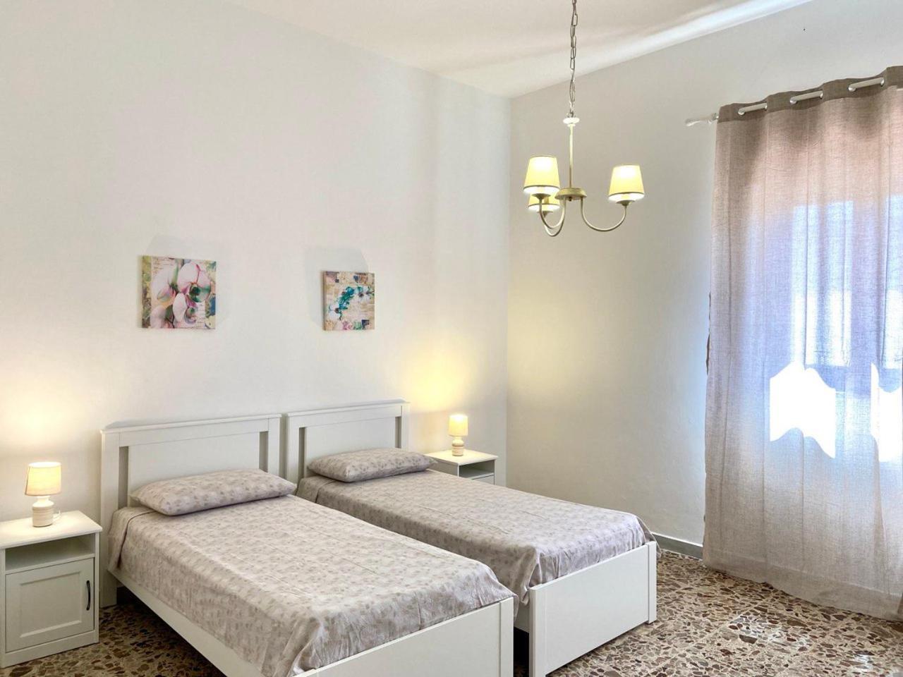 La Casa Di Nina Apartment Surano Luaran gambar